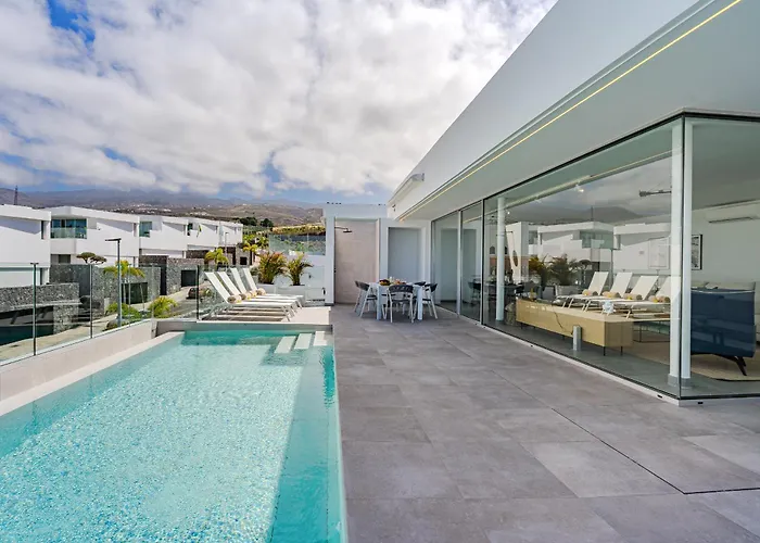 Вілла Estandar 1 - Casangular By Upper Адехе