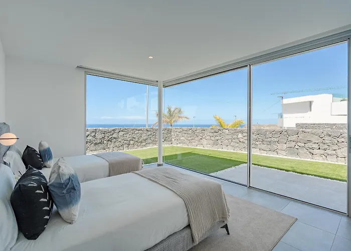 Estandar 1 - Casangular By Upper Адехе